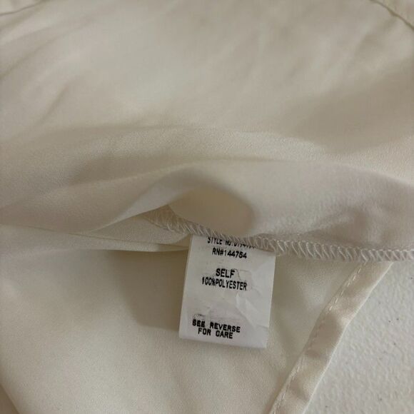 Davi & Dani Blouse Women's Small Ivory Button Up Ruffle Short Sleeve Top NWT - Picture 7 of 8